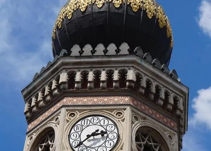 Tiny In The Heart Of شقة